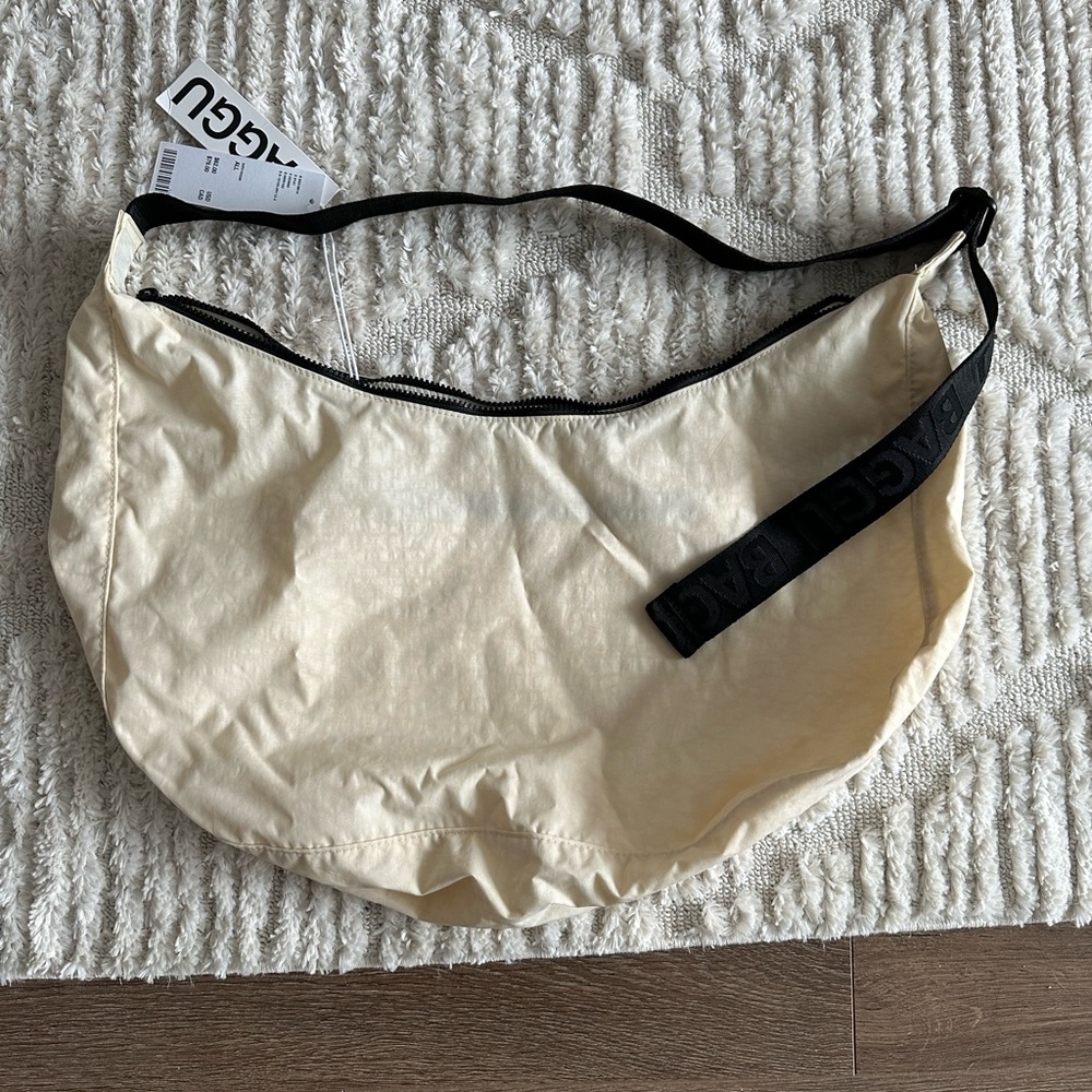 BAGGU large nylon crescent bag - ivory - BNWT